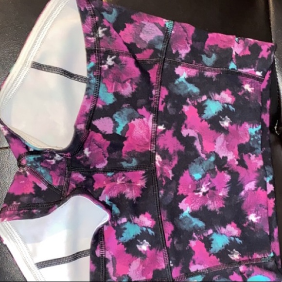 Lulu Lemon Midnight Bloom Special Edition Compression Shorts - Picture 5 of 5